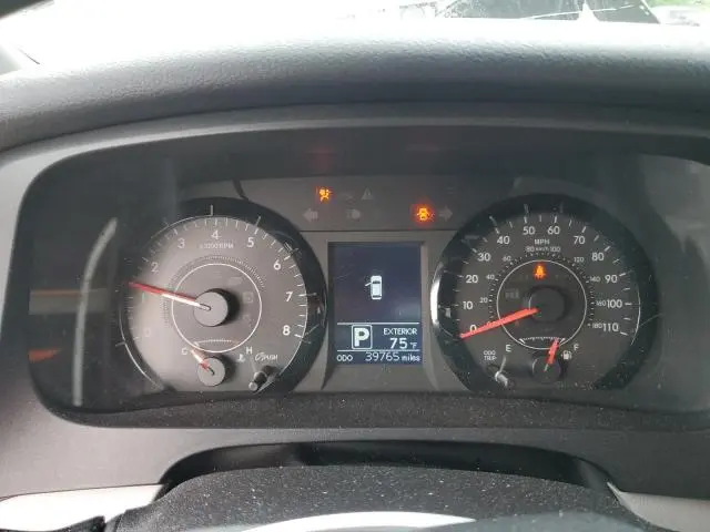 2016 TOYOTA SIENNA LE  