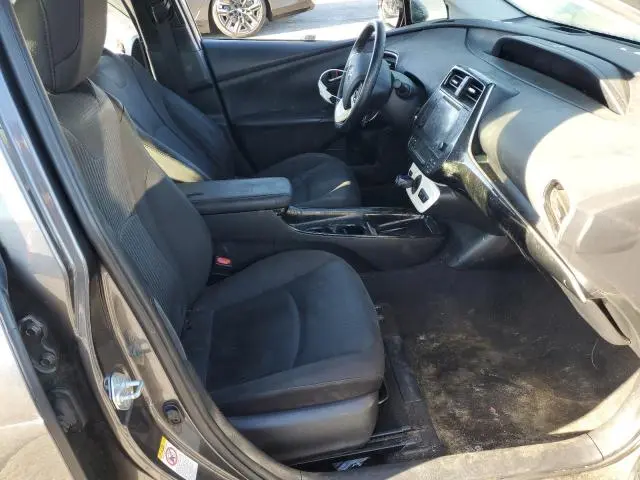 2017 TOYOTA PRIUS   