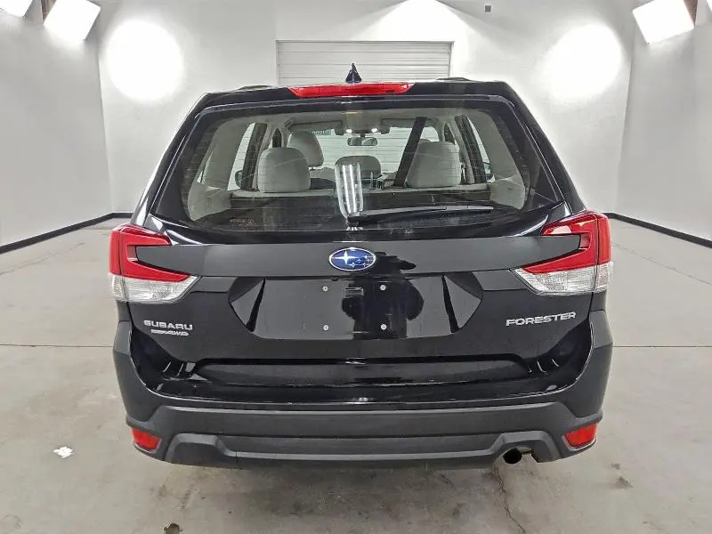 2021 SUBARU FORESTER   