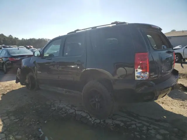 2011 GMC YUKON SLE