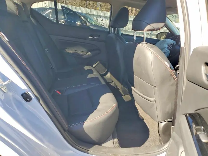 2024 NISSAN ALTIMA SR  