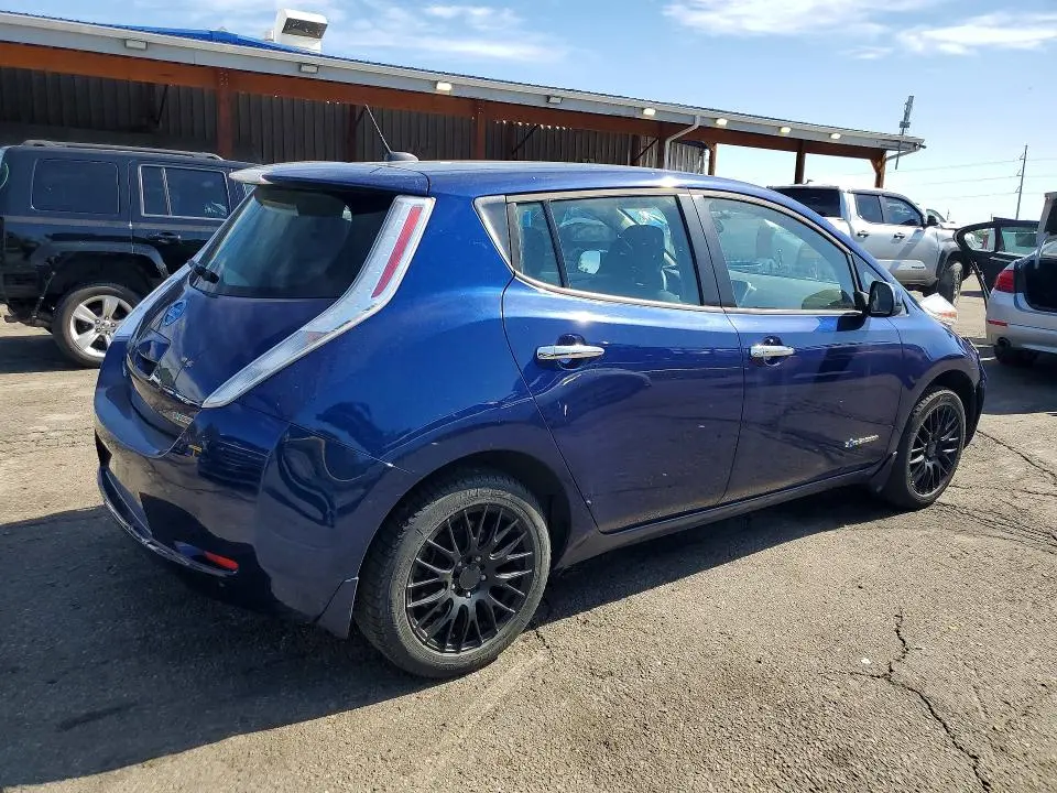 2017 NISSAN LEAF S  