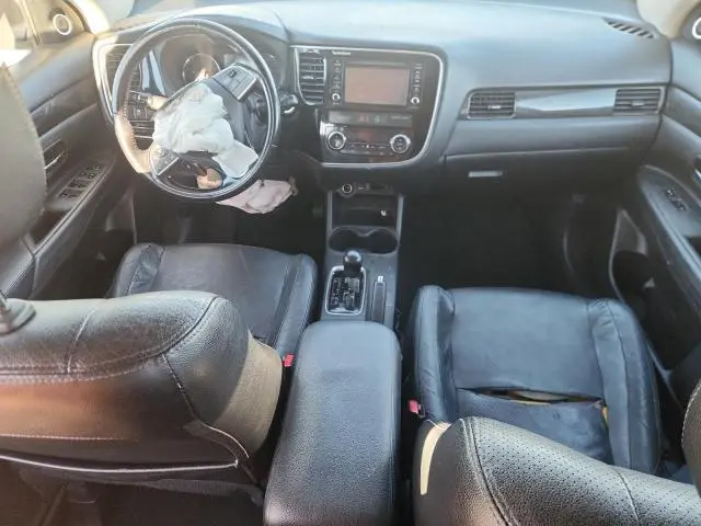 2016 MITSUBISHI OUTLANDER SE  