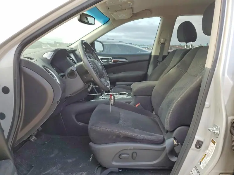 2015 NISSAN PATHFINDER SV  