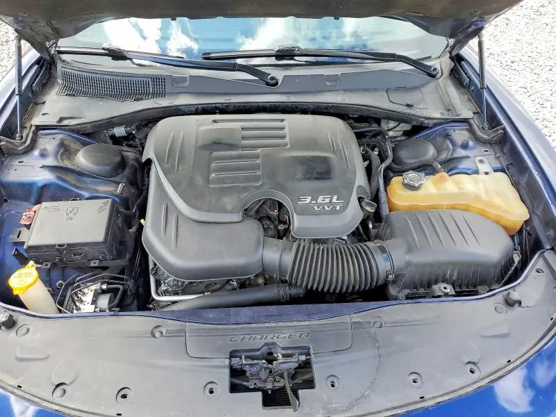 2015 DODGE CHARGER SXT  
