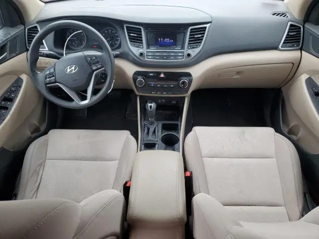 2018 HYUNDAI TUCSON SE  