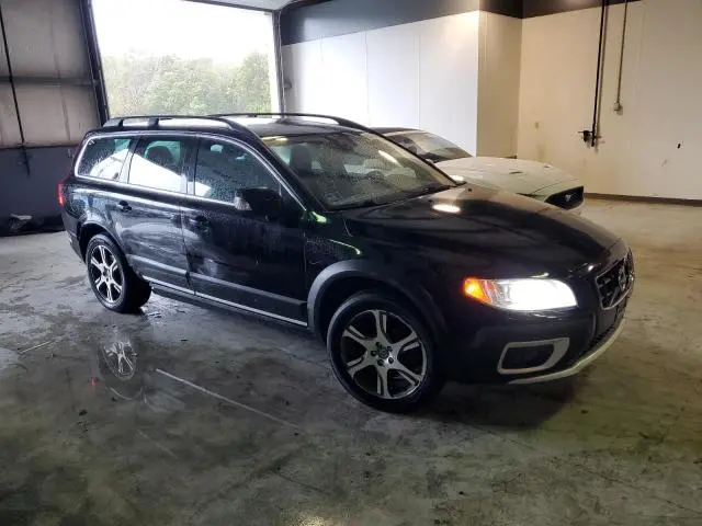 2013 VOLVO XC70 T6  