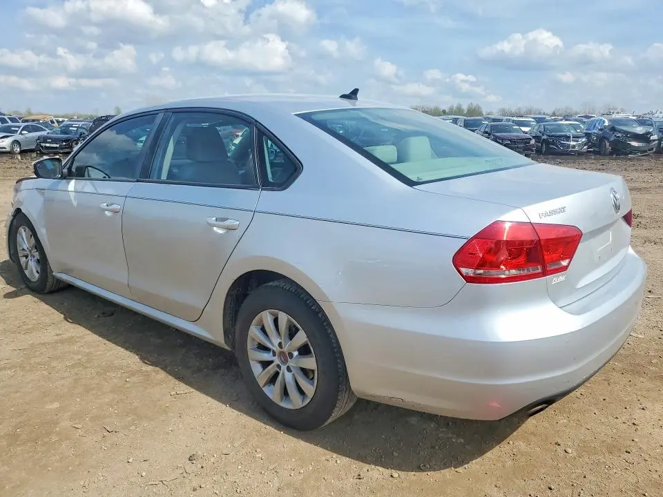 2014 VOLKSWAGEN PASSAT S  