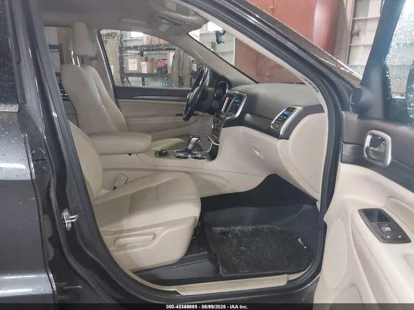 2019 JEEP GRAND CHEROKEE LAREDO E 4X4
