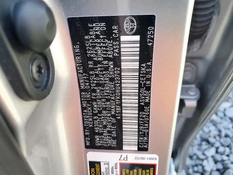 2017 TOYOTA CAMRY SE  