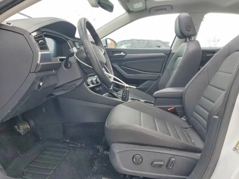 2024 VOLKSWAGEN JETTA SE  