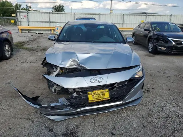 2021 HYUNDAI ELANTRA SE  