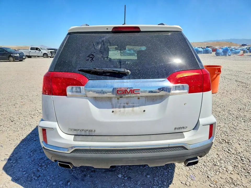 2016 GMC TERRAIN SLT  