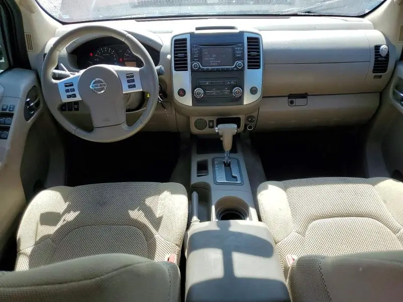 2017 NISSAN FRONTIER SV  