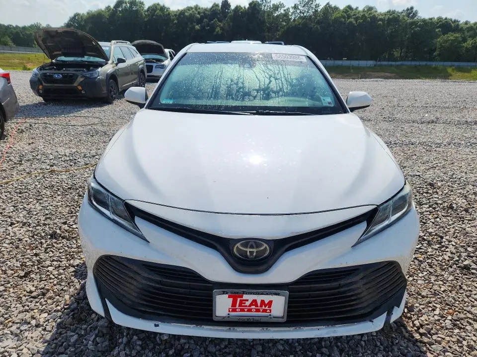 2018 TOYOTA CAMRY LE  