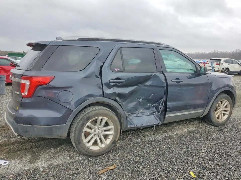 2017 FORD EXPLORER XLT  