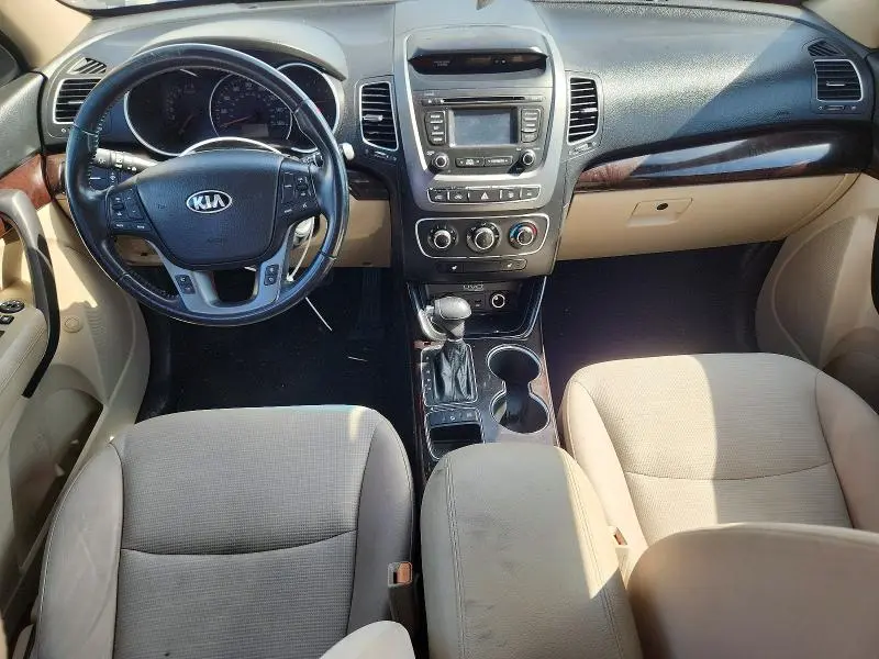 2014 KIA SORENTO LX  