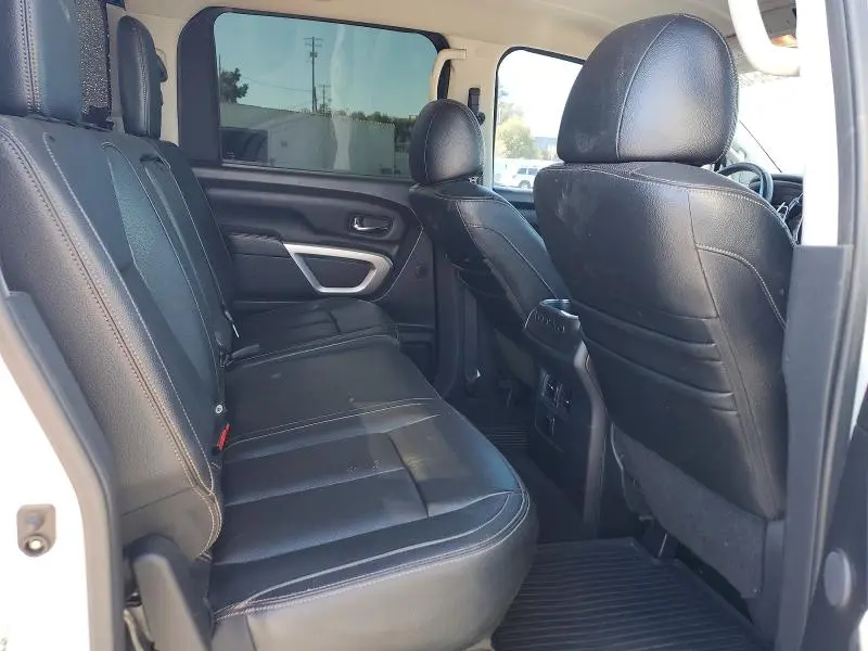 2017 NISSAN TITAN   