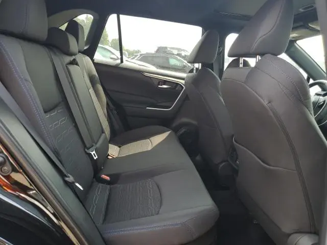 2024 TOYOTA RAV4 SE  