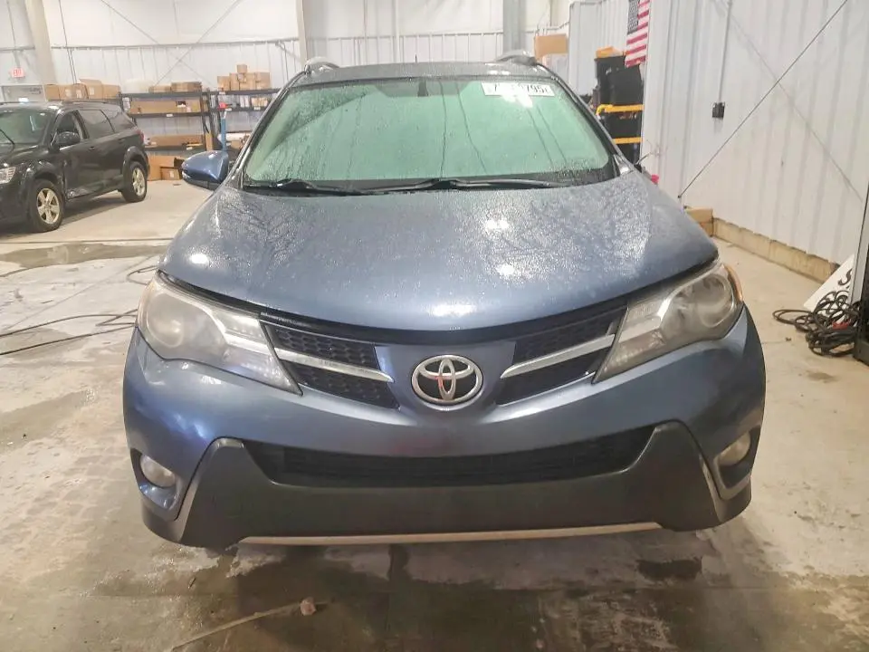 2014 TOYOTA RAV4 XLE  