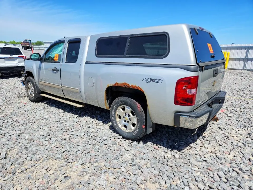2011 CHEVROLET SILVERADO K1500 LT  