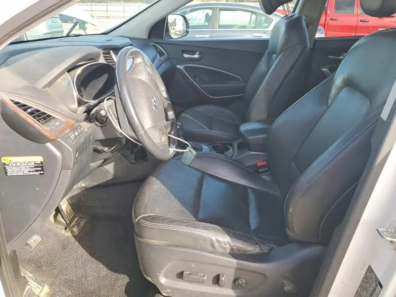 2018 HYUNDAI SANTA FE SE  