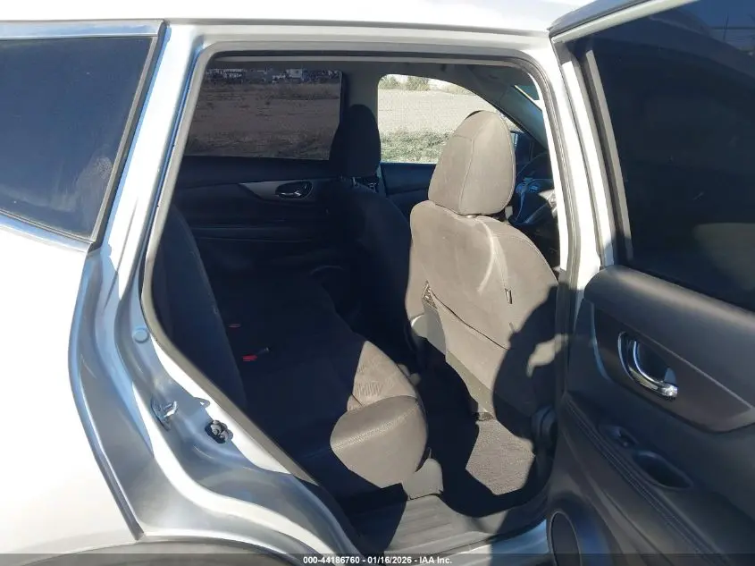 2016 NISSAN ROGUE SV