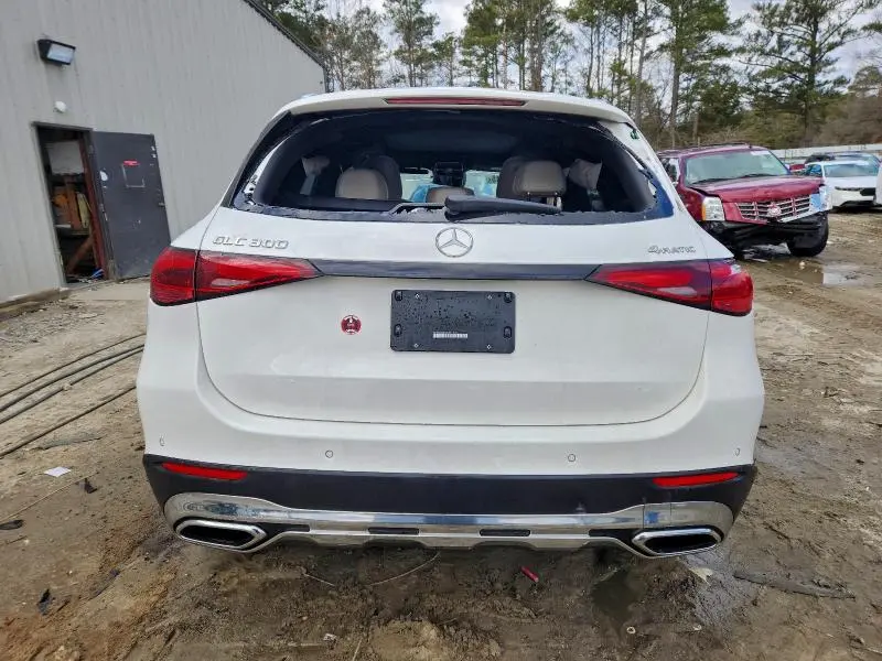 2025 MERCEDES-BENZ GLC 300 4MATIC  