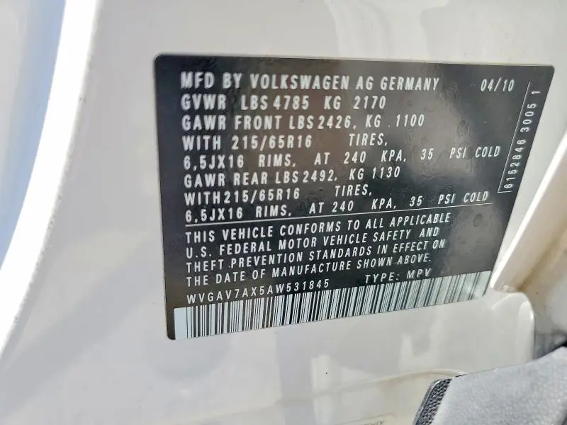 2010 VOLKSWAGEN TIGUAN S  
