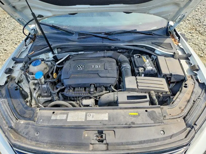 2017 VOLKSWAGEN PASSAT R-LINE  
