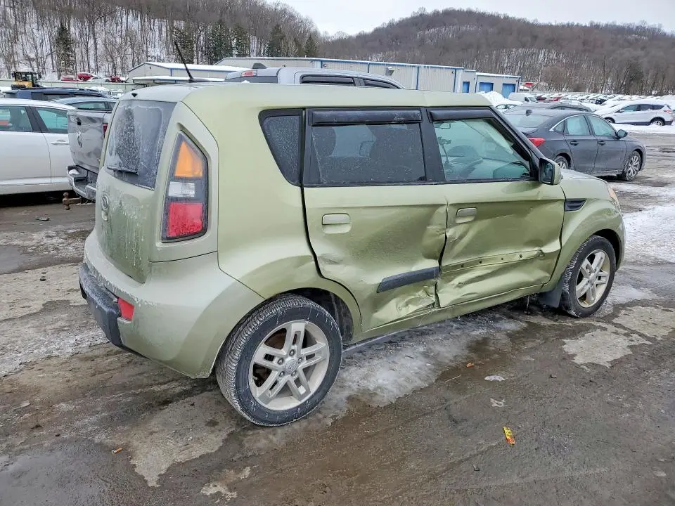 2010 KIA SOUL +  