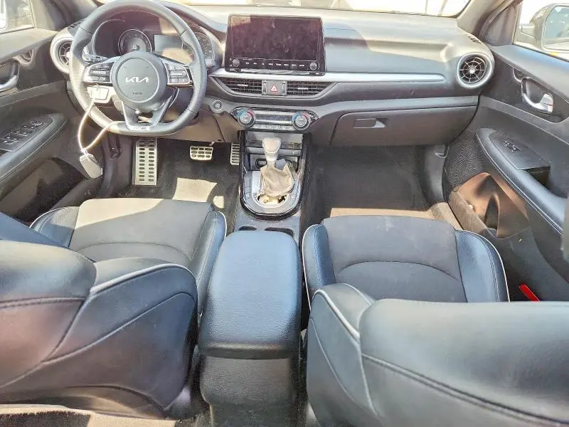 2023 KIA FORTE GT LINE  
