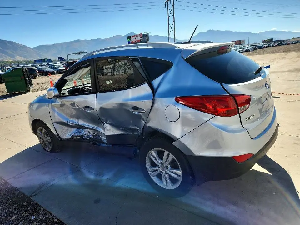 2011 HYUNDAI TUCSON GLS  