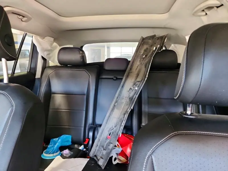 2021 VOLKSWAGEN TIGUAN SE  