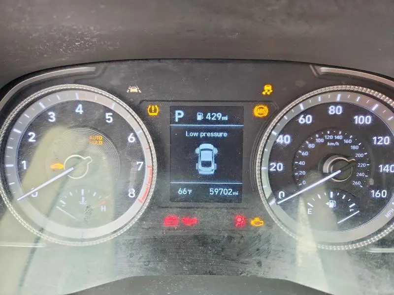 2021 HYUNDAI SONATA SE  