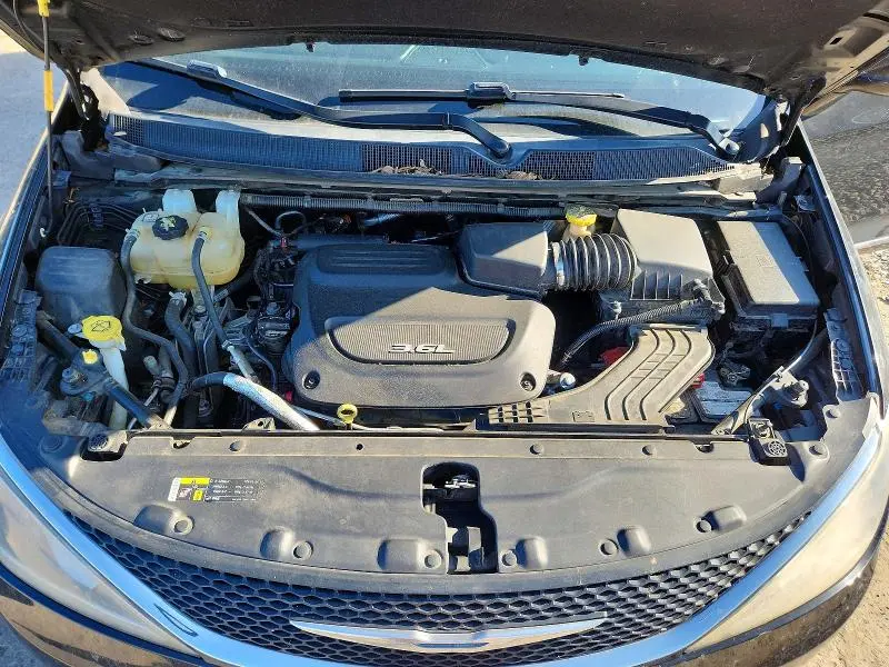 2017 CHRYSLER PACIFICA TOURING L  