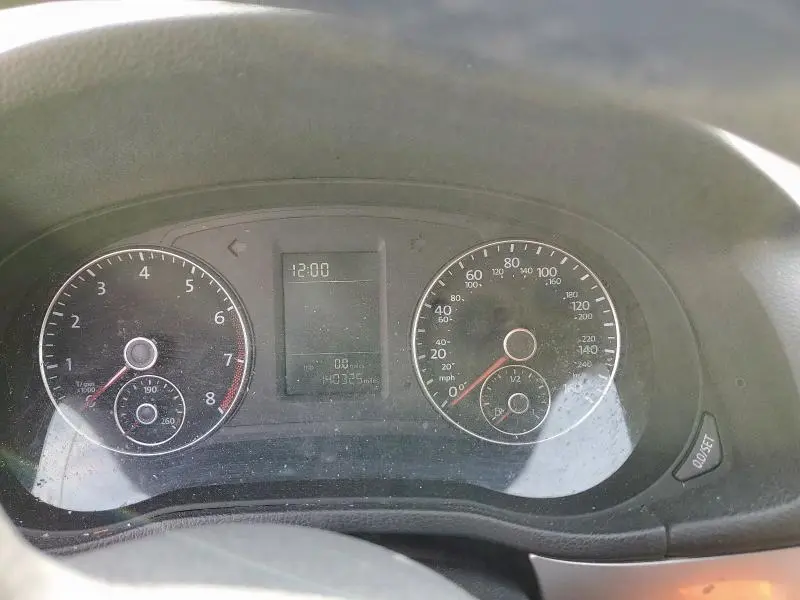 2015 VOLKSWAGEN PASSAT S  