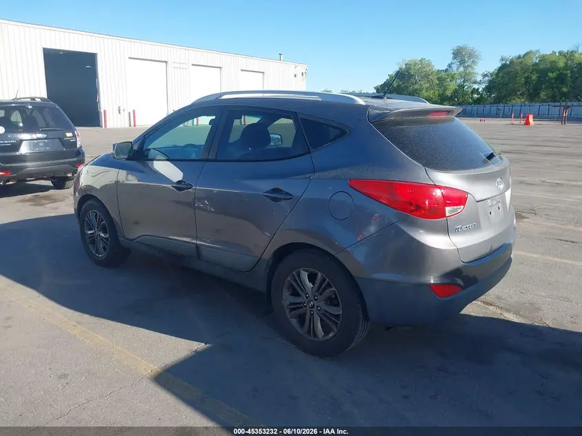 2015 HYUNDAI TUCSON SE