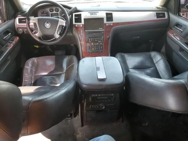 2010 CADILLAC ESCALADE PREMIUM  
