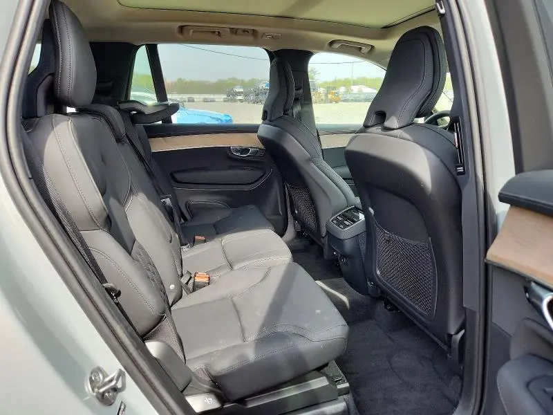 2026 VOLVO XC90 PLUS  