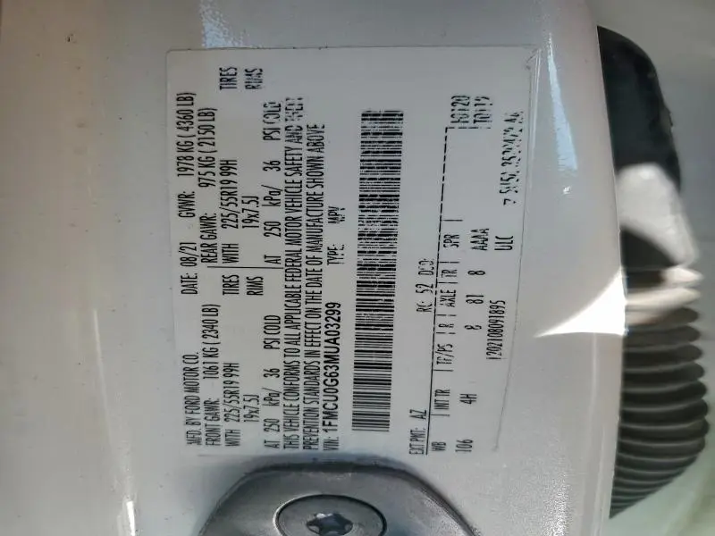 2021 FORD ESCAPE SE  