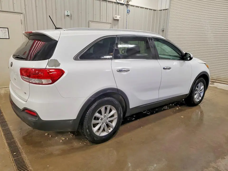 2016 KIA SORENTO LX V6  