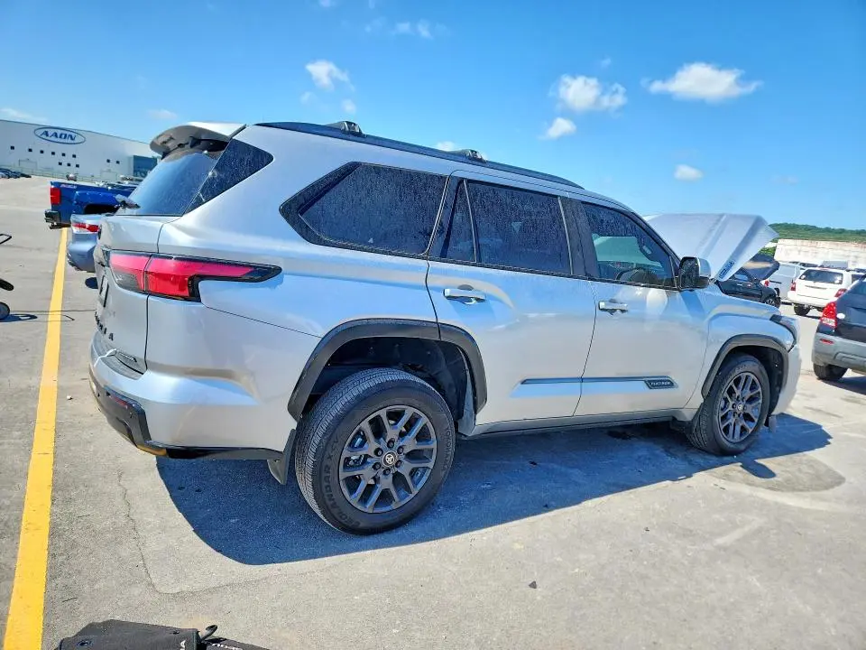 2025 TOYOTA SEQUOIA PLATINUM  