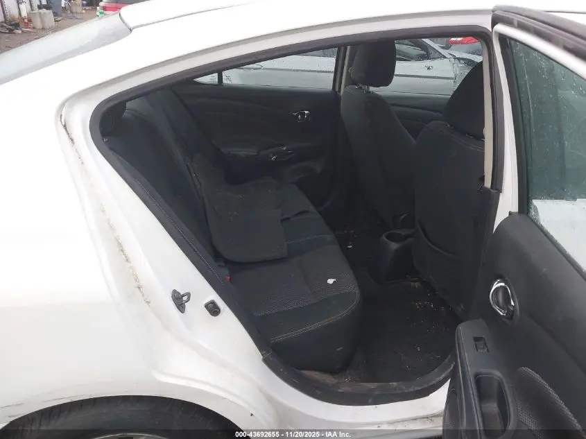 2017 NISSAN VERSA 1.6 SV