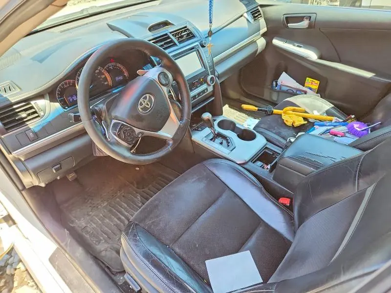 2012 TOYOTA CAMRY SE  
