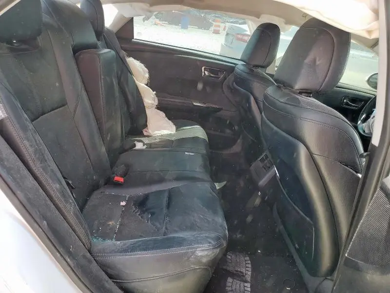 2018 TOYOTA AVALON XLE  