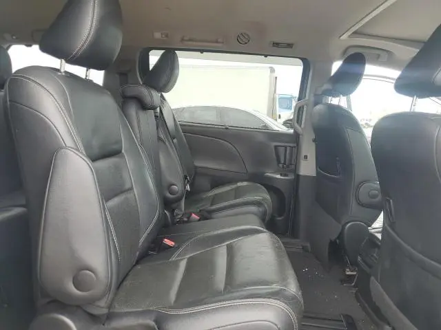 2015 TOYOTA SIENNA SPORT  