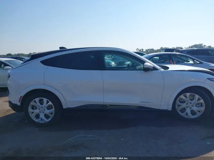 2022 FORD MUSTANG MACH-E PREMIUM