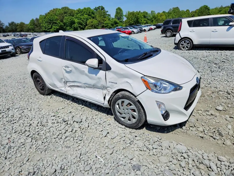 2015 TOYOTA PRIUS C TWO  