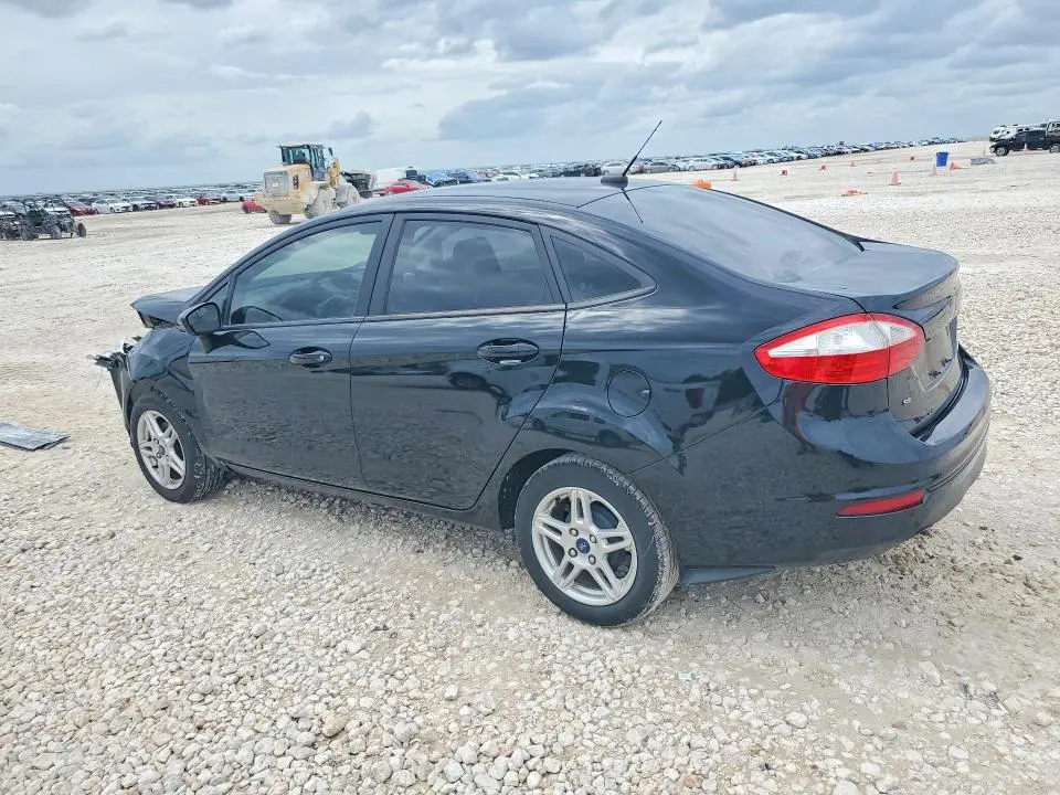 2018 FORD FIESTA SE  